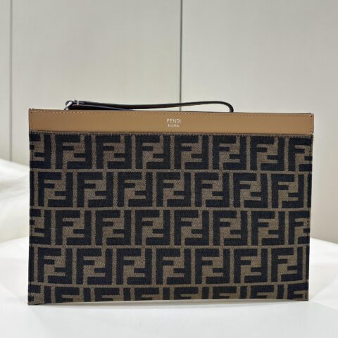 FENDI 全新系列老花布配皮 款号:8652