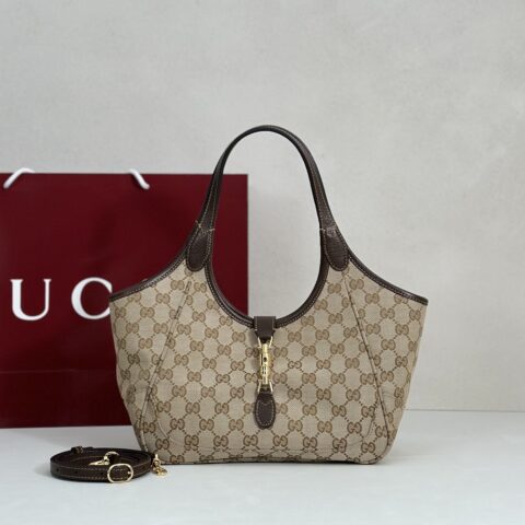 GUCCI 专柜品质，顶级原单货，实物实拍！款号866646杏布/棕皮