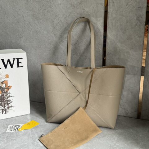 LOEWE 全新尺寸puzzle fold 系列可折叠托特包 0697