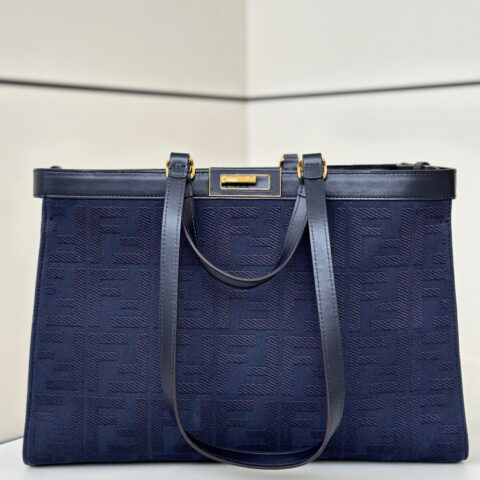 FENDI  简约时尚大包 款号:8265A蓝