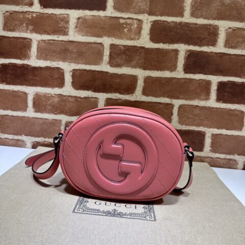 GUCCI   专柜品质，顶级原单货，实物实拍！款号760175玫粉色