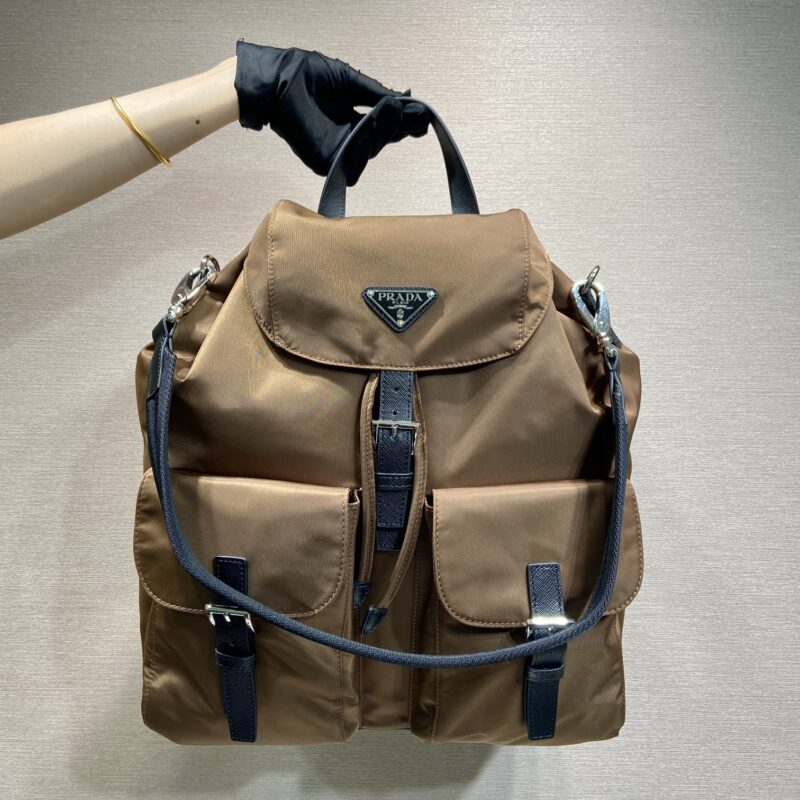 PRADA 新款双肩背包 2VZ110A金咖色