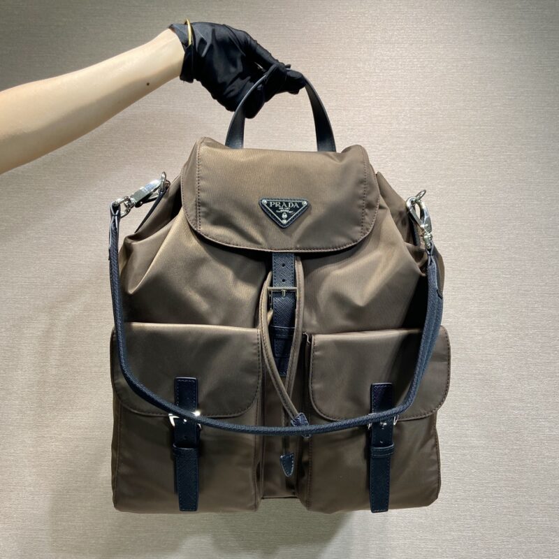 PRADA 新款双肩背包 2VZ110A赭褐色