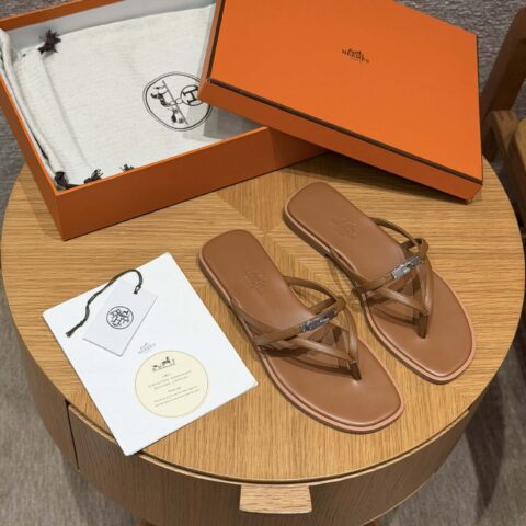 HERMES 627Miss 拖鞋 颜色/Colour：金棕色/Golden brown
