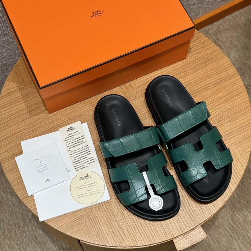 HERMES  225 CHYPRE SANDAL 老舅鞋 颜色/Colour：孔雀绿/Z6/Malachite