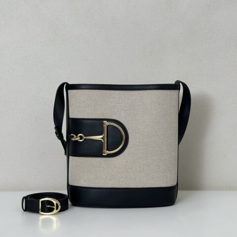 GUCCI 专柜品质，顶级原单货，实物实拍！款号833660帆布克皮