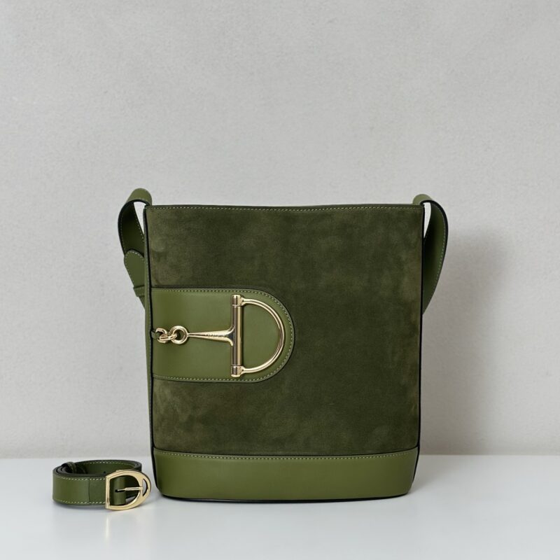 GUCCI 专柜品质，顶级原单货，实物实拍！款号833660绿色绒布