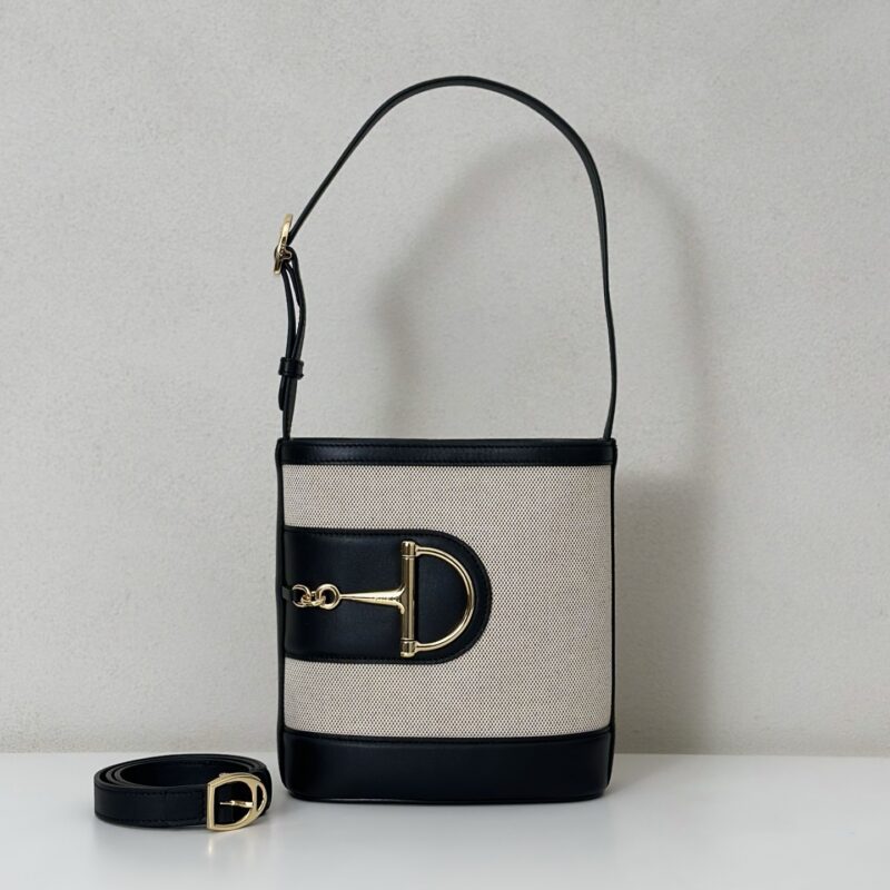 GUCCI 专柜品质，顶级原单货，实物实拍！款号833665帆布克皮