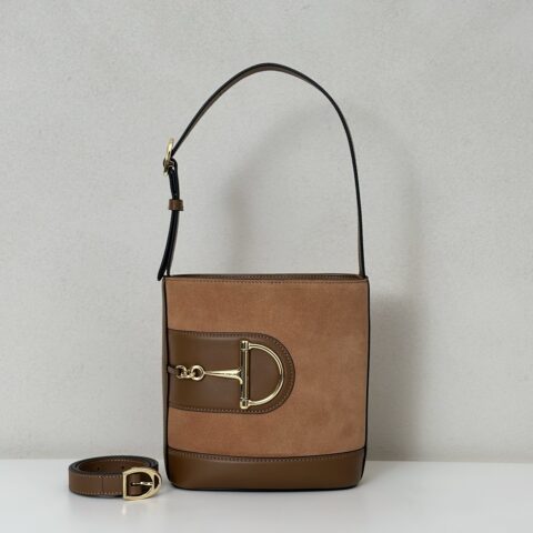 GUCCI 专柜品质，顶级原单货，实物实拍！款号833665棕色绒布