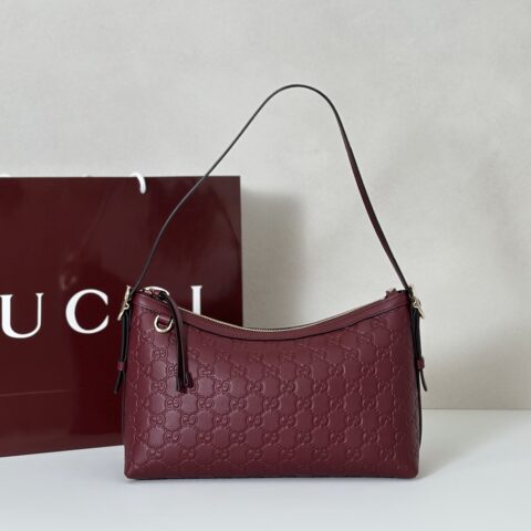 GUCCI  专柜品质，顶级原单货，实物实拍！款号847449酒红压花