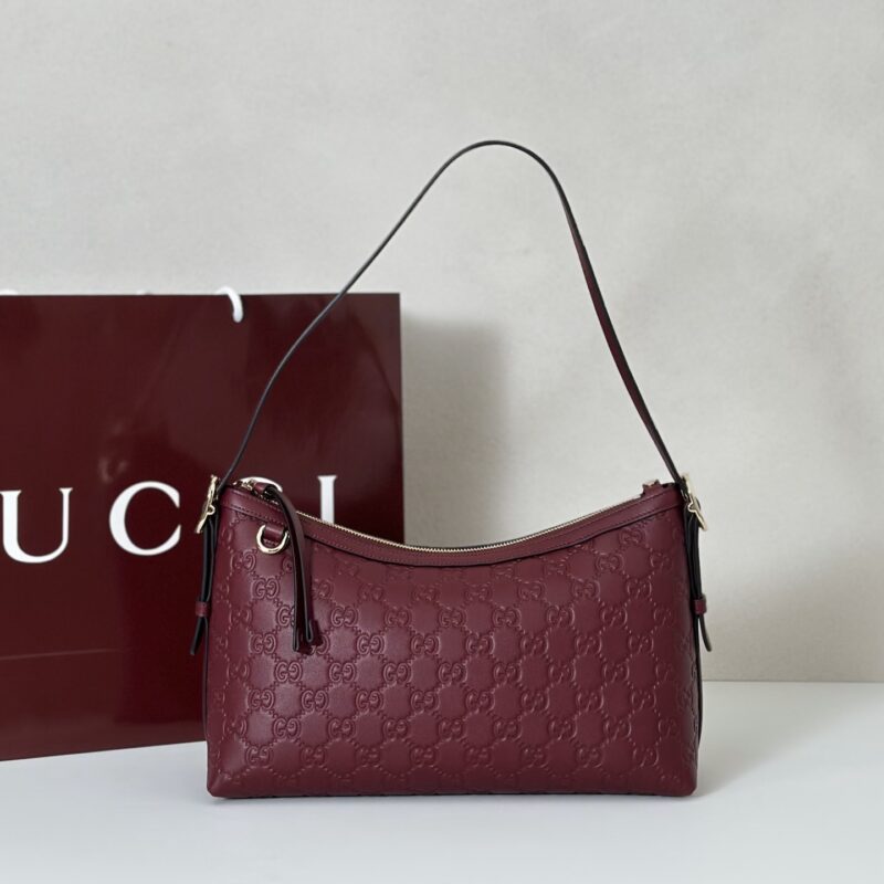 GUCCI  专柜品质，顶级原单货，实物实拍！款号847449酒红压花