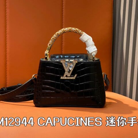 【原单精品】M12944黑色鳄鱼纹 钻手腕 全皮cap那英款 CAPUCINES 迷你手袋
