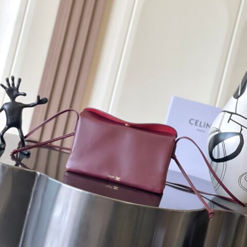 CELINE  TRIO FLAP手袋 迷你手袋  型号：10P862