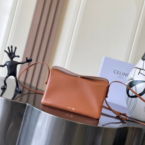 CELINE TRIO FLAP手袋 迷你手袋 型号：10P862