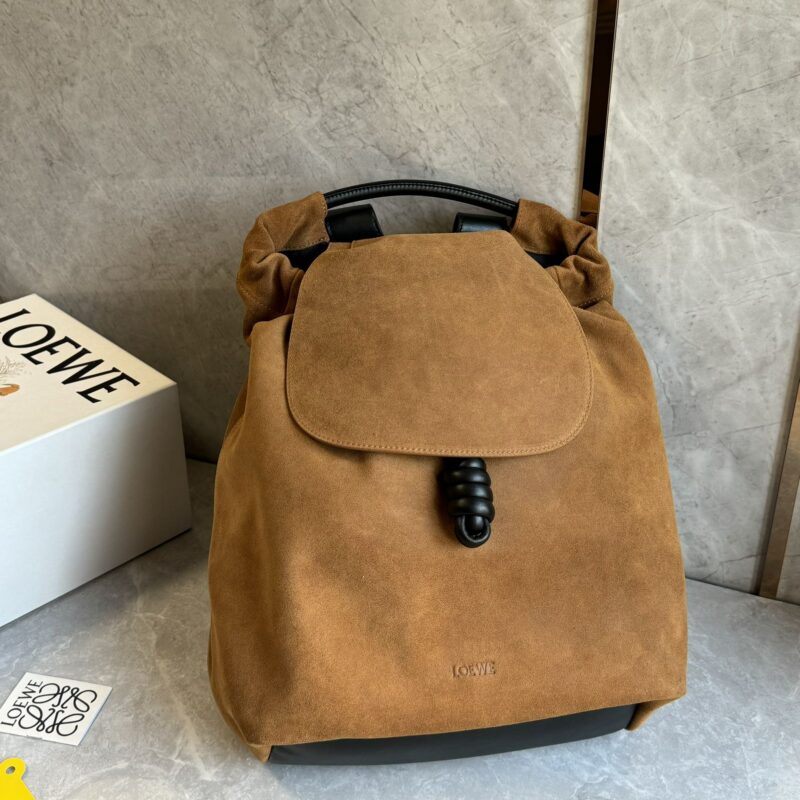 LOEWE  罗家新款麂皮绒棉双肩包  0903