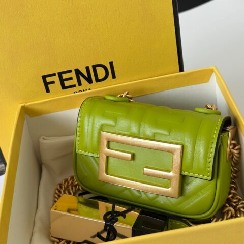 FENDI NANO  BAGUETTE  超级迷你小包 款号;8603