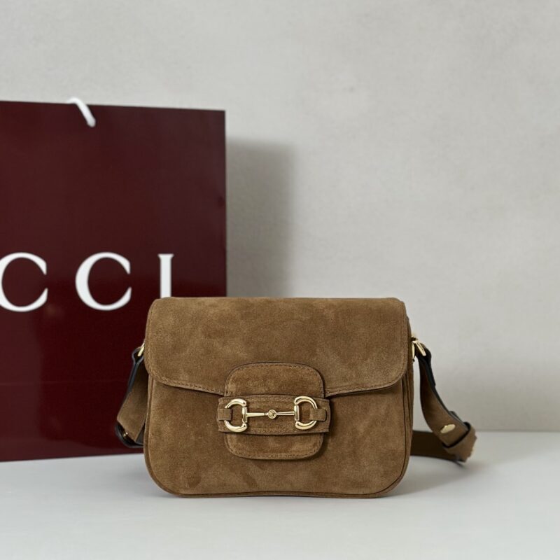 GUCCI 专柜品质，顶级原单货，实物实拍！款号847064棕反绒