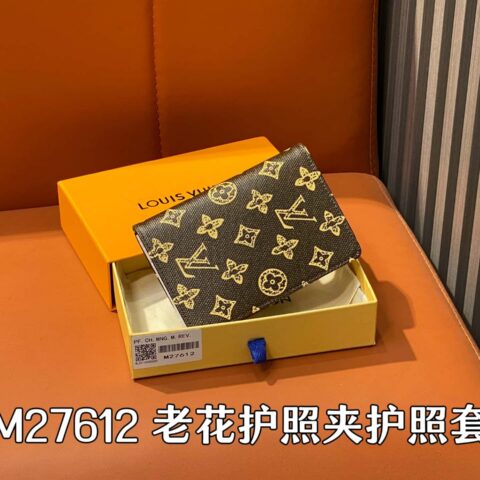 【原单精品】M27612棕色 老花护照夹护照套 m27615 粉色/彩色 m27614 蓝色/彩色 m27613