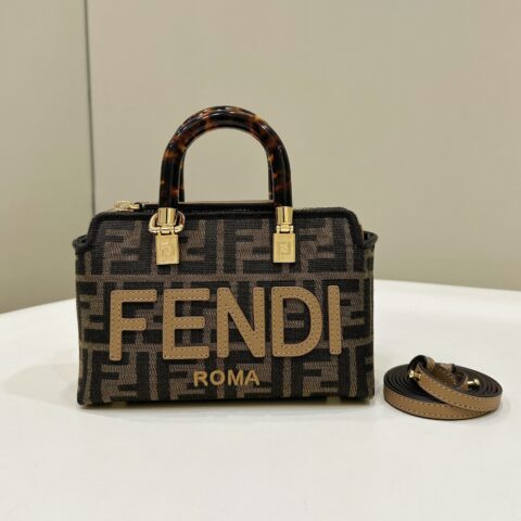 FENDI By The Way Boston迷你手袋 款号8612A
