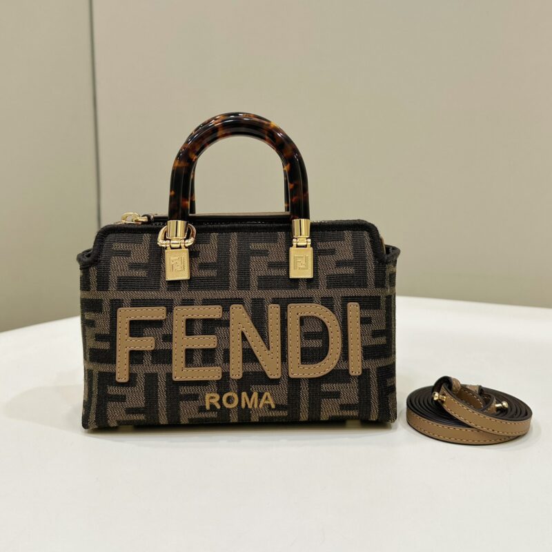 FENDI By The Way Boston迷你手袋 款号8612A