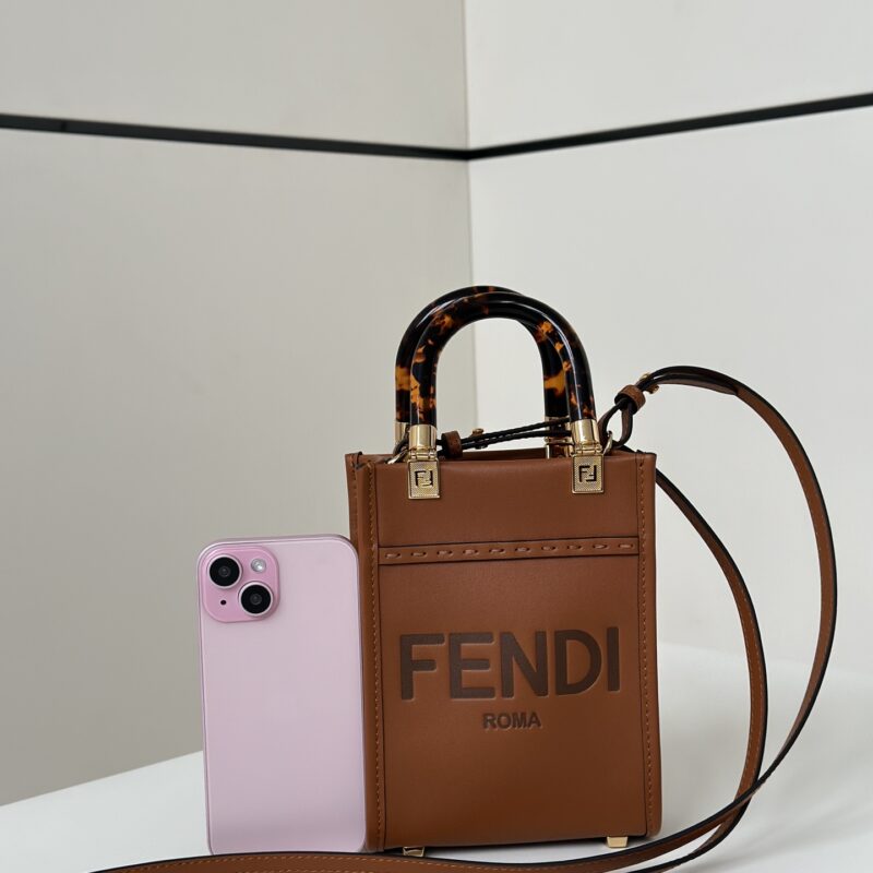 FENDI 质量不负众望的爆款小包  款号:8376土黄