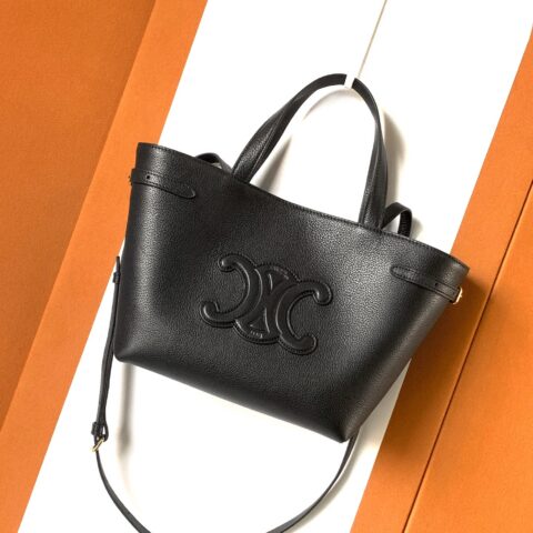 CELINE  最新秋冬CABAS ANAIS 粒面牛皮革手袋👜 小号