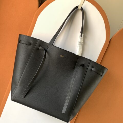 CELINE 意大利进口togo牛皮➕内里磨砂牛皮,抽绳水桶包 款号搜189023