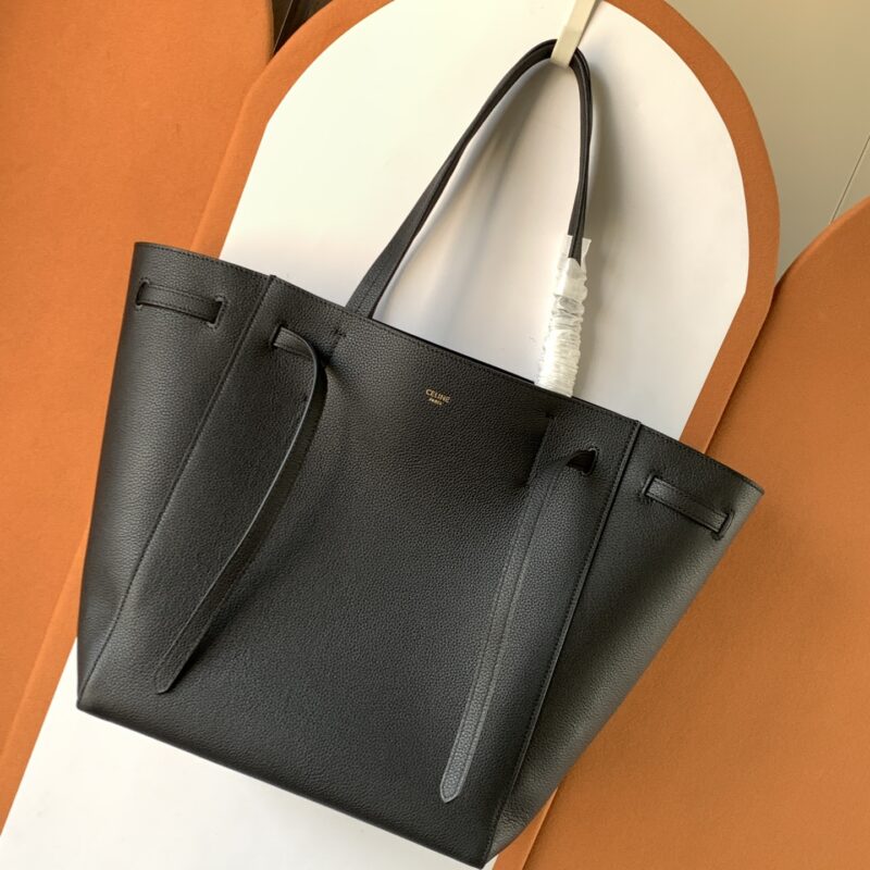 CELINE 意大利进口togo牛皮➕内里磨砂牛皮,抽绳水桶包 款号搜189023