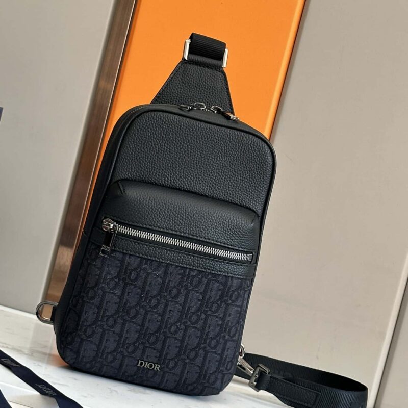 DIOR 迪奥 Rider2.0腰包 型号：93915蓝布 黑布