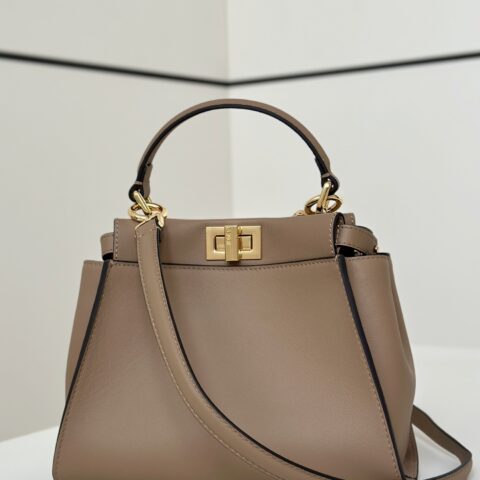FENDI peekaboo 经典款 款号:2125