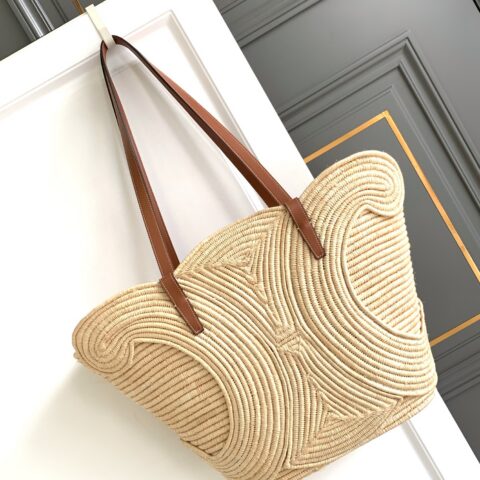 CELINE 天然植物材料和牛皮革中号编织TRIOMPHE经典提篮包 编号:116982
