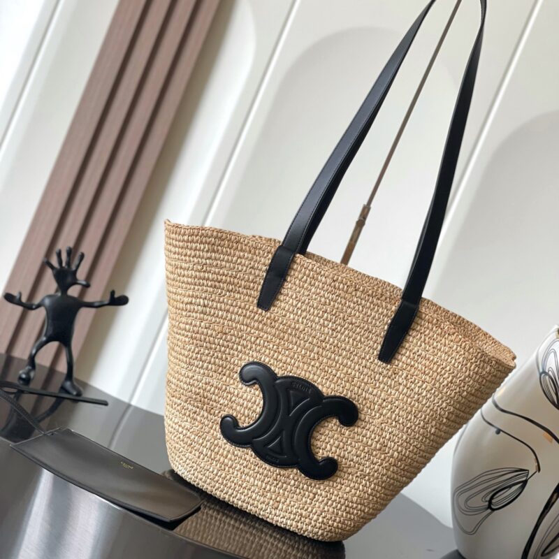 CELINE 植物材料和牛皮革中号柔软经典提篮包 编号:114342