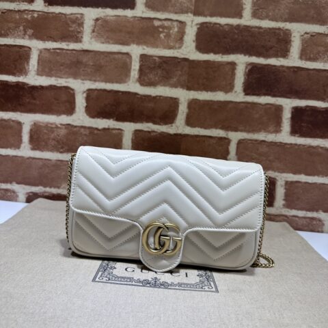 GUCCI 专柜品质，顶级原单货，实物实拍！款号751526白配克