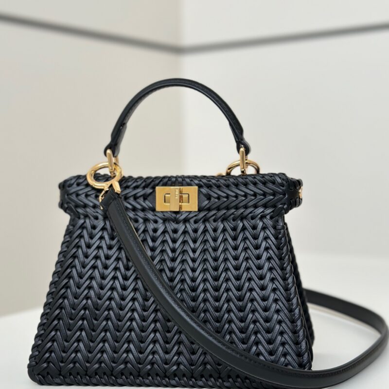 FENDI Peekaboo ISeeU全新系列全皮编织款 款号80138s黑色