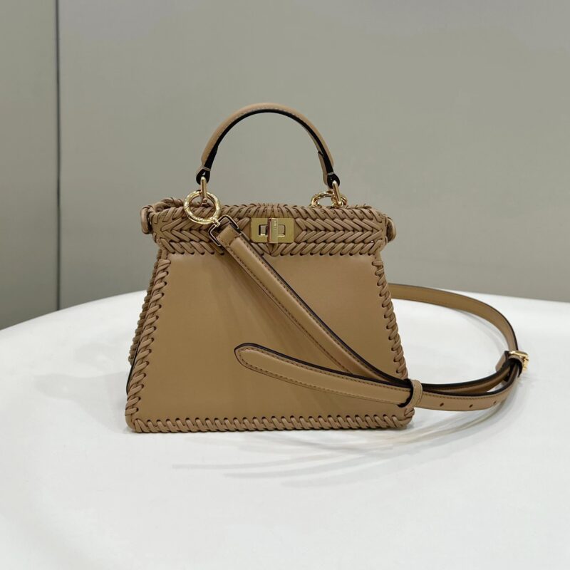 FENDI Peekaboo ISeeU全新系列全皮编织款 款号80138s