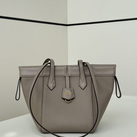 FENDI 新款折叠包Origami 款号8626As