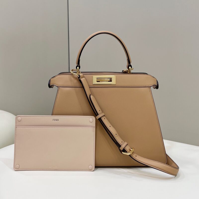 FENDI PEEKABOO I See U 款号70193杏色