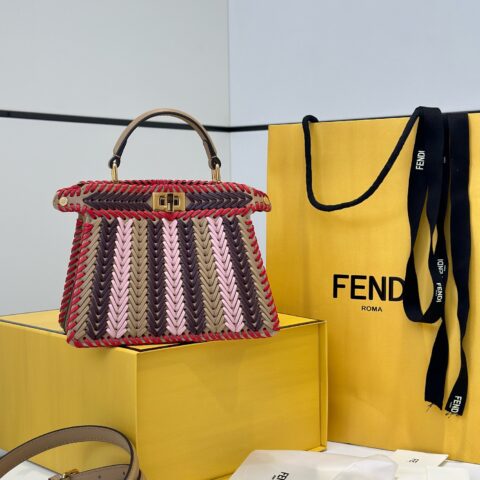 FENDI Peekaboo ISeeU全新系列全皮编织款 款号80173s卡其