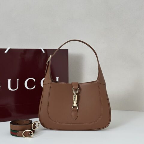 GUCCI 专柜品质，顶级原单货，实物实拍！款号810232棕色平纹