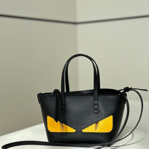FENDI 新品mini Roll 独家定制小牛皮 款号 8675