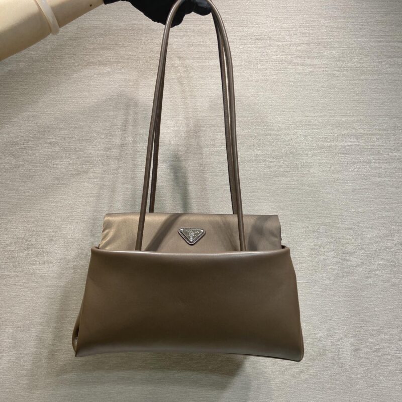 PRADA 新品 1BA495
