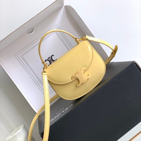 CELINE 23早春新品 Mini Besace光滑牛皮革凯旋门包 型号：110412