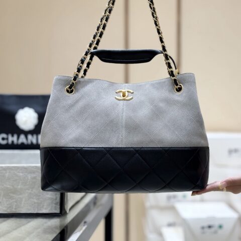 CHANEL  25A麂皮拼色Hobo👜AS5634