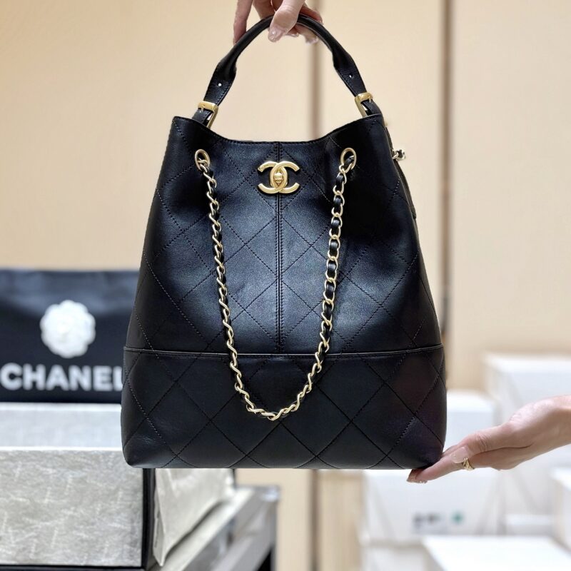 CHANEL 25A全皮手挽Hobo👜 AS5636