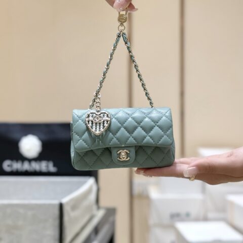 CHANEL 25A明星款超mini cf挂包👜 AP4760