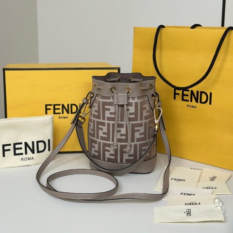 FENDI Mon Tresor水桶包 款号：8637