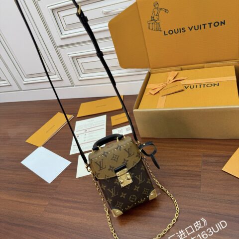 LV 独家(正品原厂进口皮私品就是渠道货)首发型号:M82465私品(163动态UID )