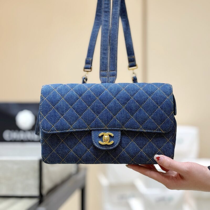 CHANEL 绝版高稀vintega 牛仔双肩包👜 A76828