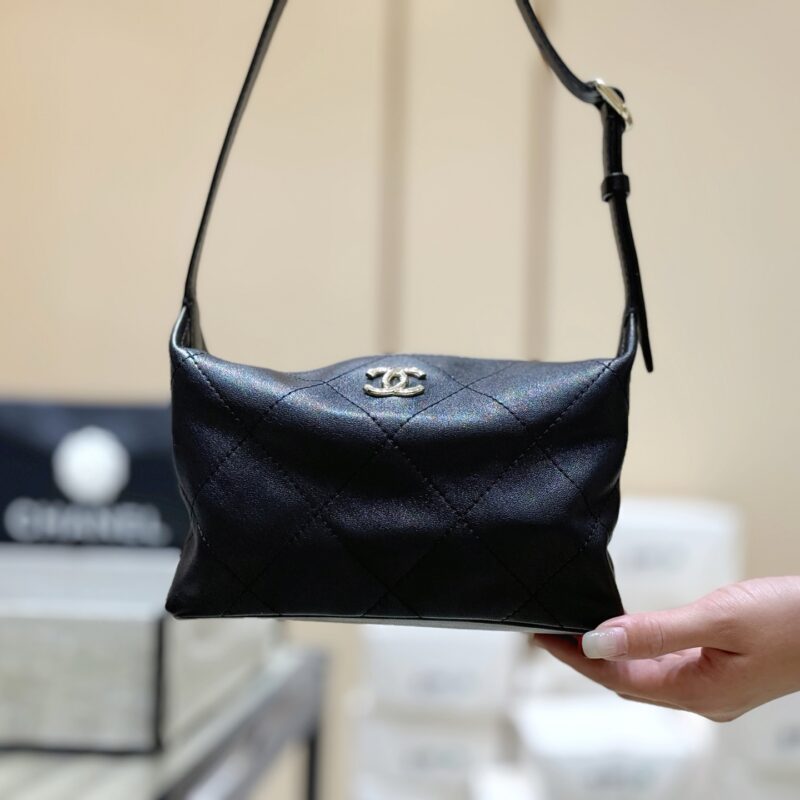 CHANEL 26P 菜篮子hobo腋下包👜 AS6138