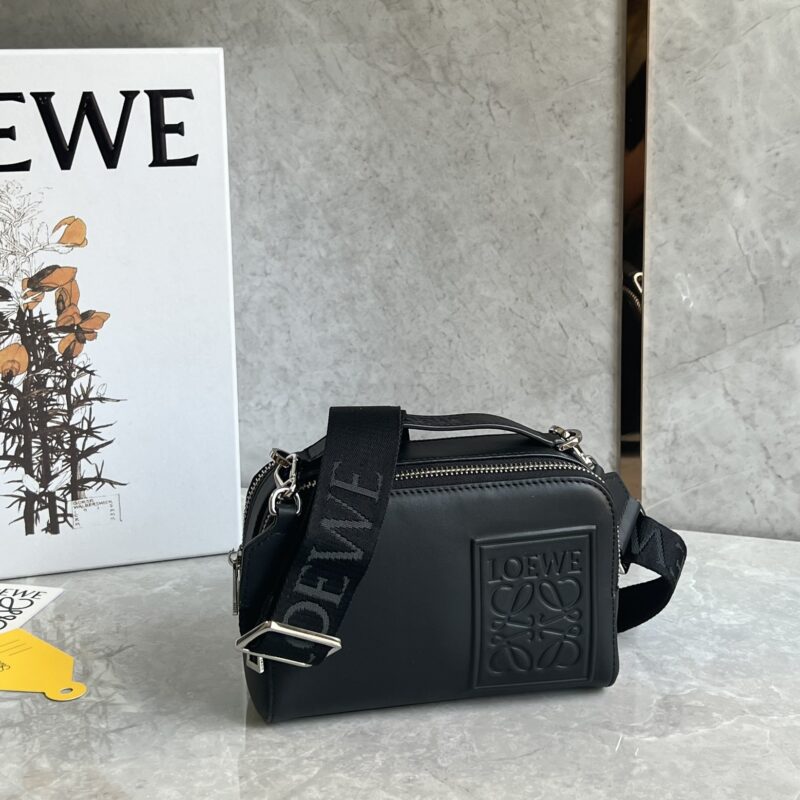 LOEWE 今年流行的横款版型 情侣款 0688